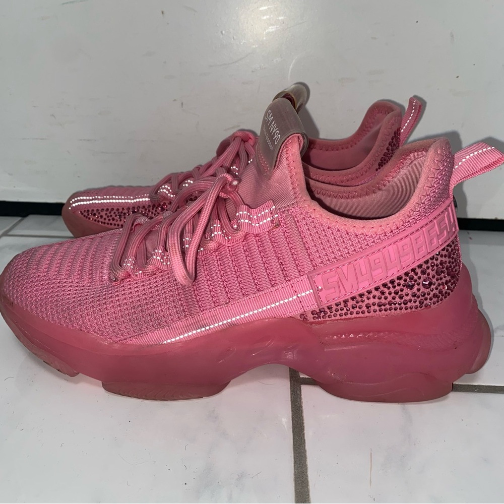 Steve Madden Pink Rhinestone Maxima sneakers tennis shoes athleisure shoe 9